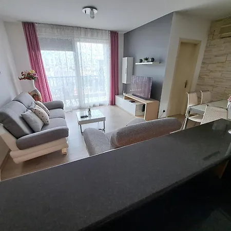 In Split, Near The Old Town, Three Rooms, Balcony, Garage