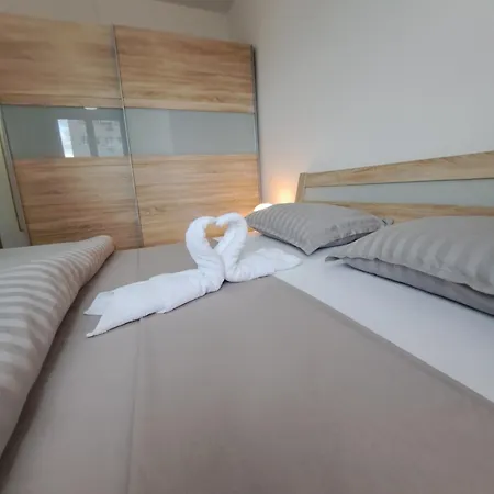 In Split, Near The Old Town, Three Rooms, Balcony, Garage Split