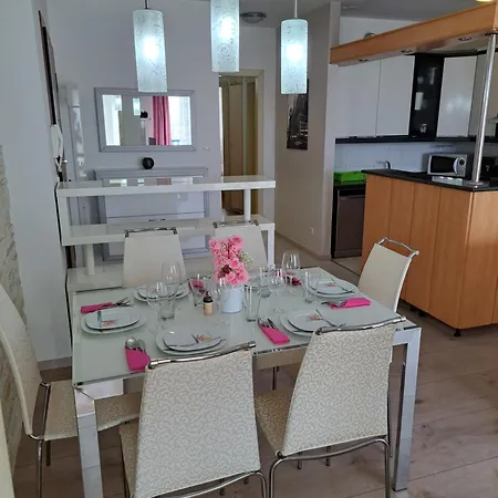 In Split, Near The Old Town, Three Rooms, Balcony, Garage